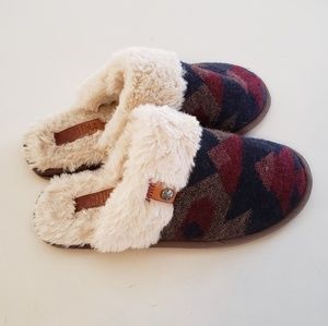 Mad Love | Aztec Print Fur Slippers